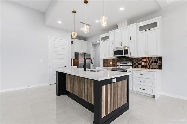 407 Majestic Drive, San Juan, TX 78589