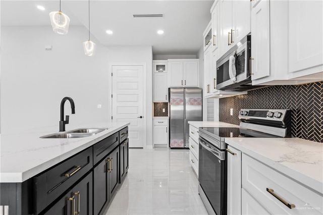 407 Majestic Drive, San Juan, TX 78589