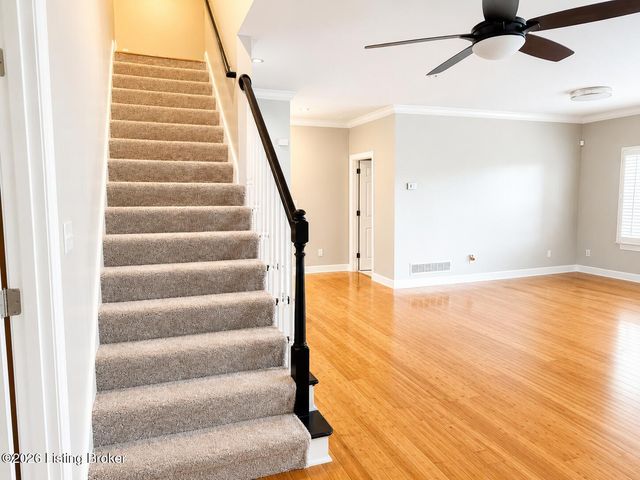 1118 Silvercrest Ln, Louisville, KY 40223