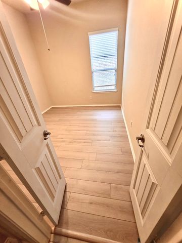 1100 Lake Woodland Drive, Little Elm, TX 75068