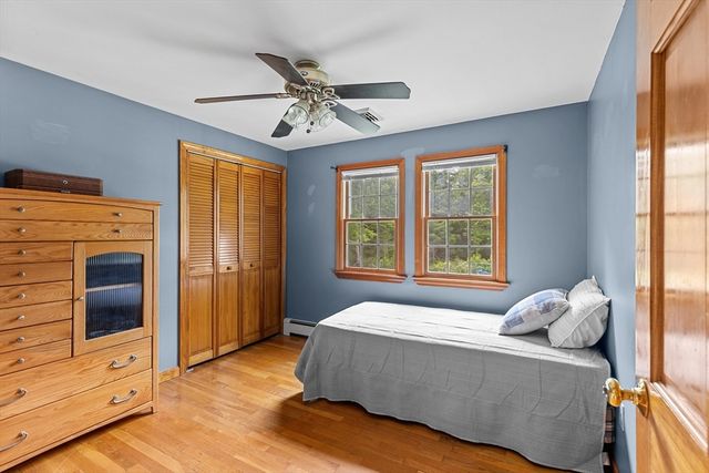 244-244A Holmes St, Halifax, MA 02338
