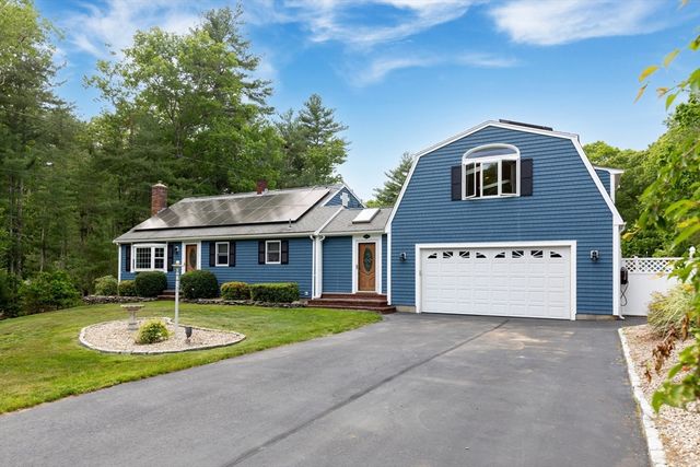 244-244A Holmes St, Halifax, MA 02338