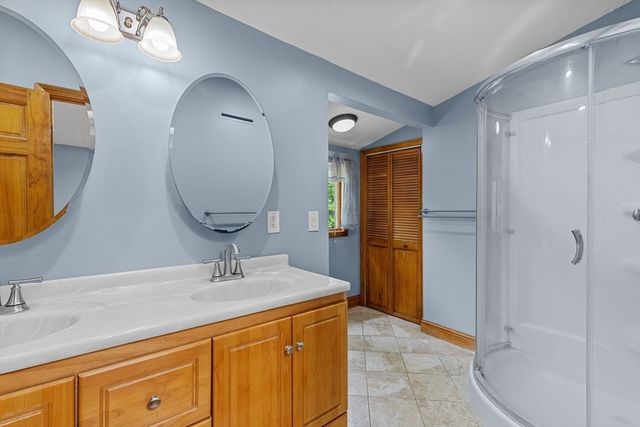 244-244A Holmes St, Halifax, MA 02338