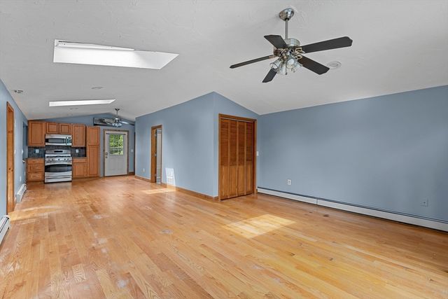 244-244A Holmes St, Halifax, MA 02338