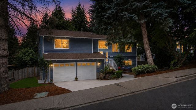 12017 106th Avenue NE, Kirkland, WA 98034