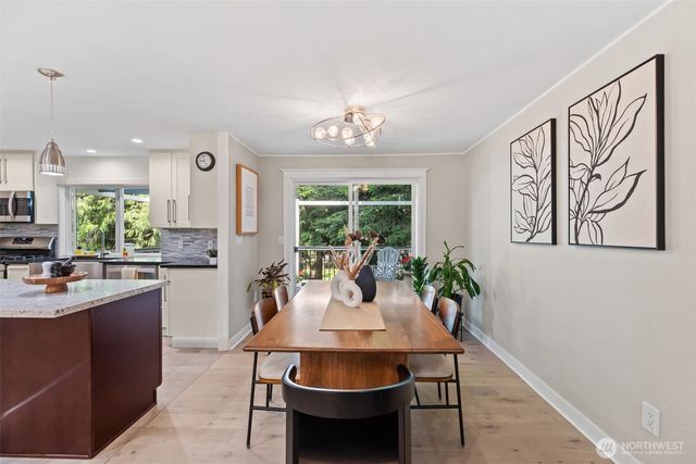 12017 106th Avenue NE, Kirkland, WA 98034
