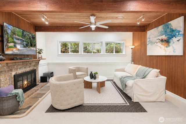 12017 106th Avenue NE, Kirkland, WA 98034