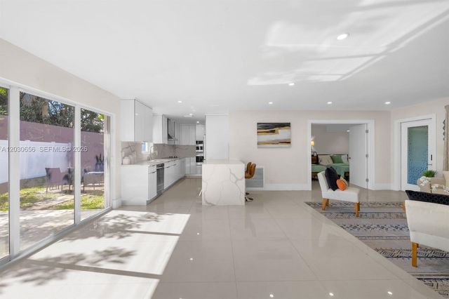 416 NE 29th St, Wilton Manors, FL 33334