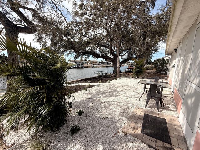 12611 1ST ISLE, Hudson, FL 34667