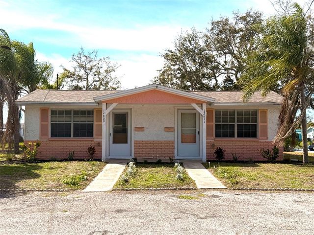 12611 1ST ISLE, Hudson, FL 34667