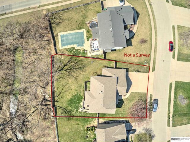 17631 Monroe Street, Omaha, NE 68135