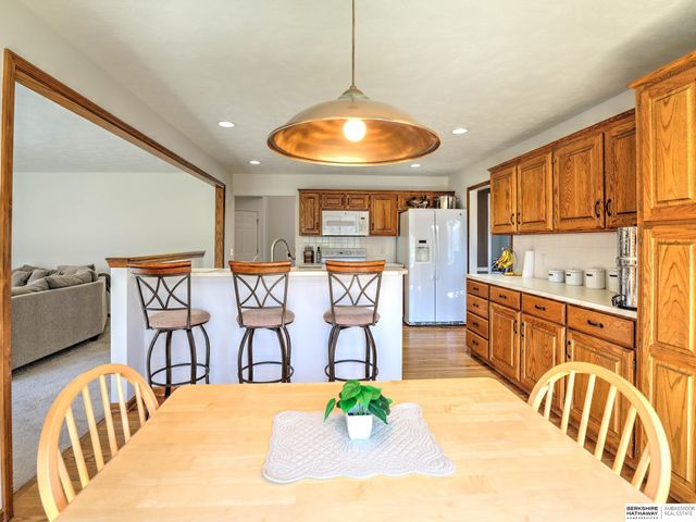 17631 Monroe Street, Omaha, NE 68135