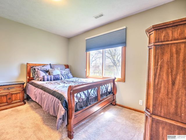 17631 Monroe Street, Omaha, NE 68135