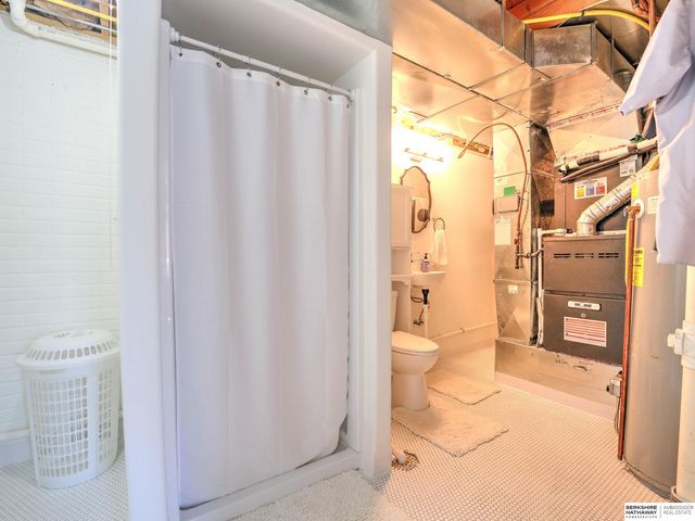 17631 Monroe Street, Omaha, NE 68135