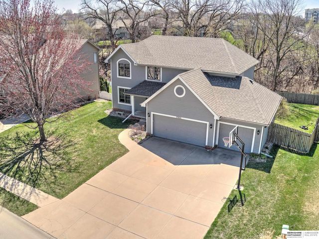 17631 Monroe Street, Omaha, NE 68135