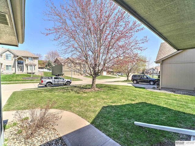 17631 Monroe Street, Omaha, NE 68135