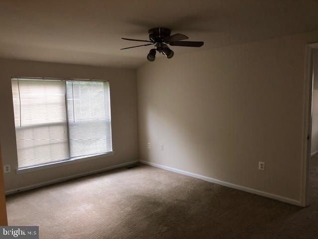 5803 PORTLAND DR, Woodbridge, VA 22193