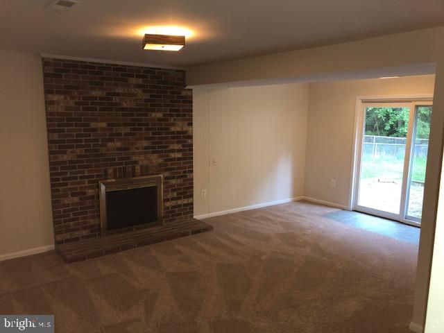 5803 PORTLAND DR, Woodbridge, VA 22193