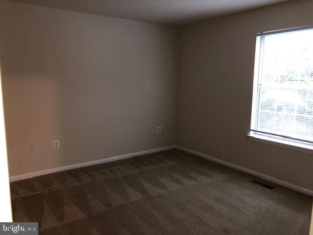 5803 PORTLAND DR, Woodbridge, VA 22193