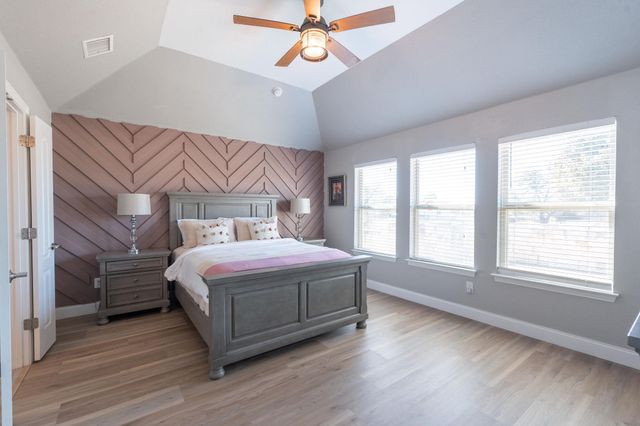 156 Pine Island LN, Leander, TX 78641