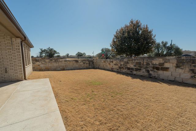 156 Pine Island LN, Leander, TX 78641