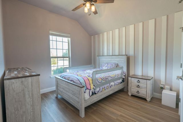 156 Pine Island LN, Leander, TX 78641