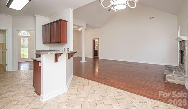 2725 Lakeview Circle, Matthews, NC 28105