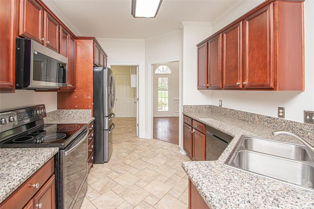 2725 Lakeview Circle, Matthews, NC 28105