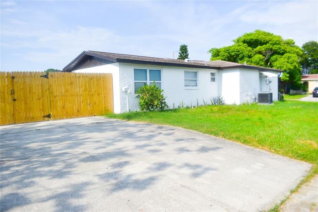 1741 FAIRFIELD STREET, Holiday, FL 34691