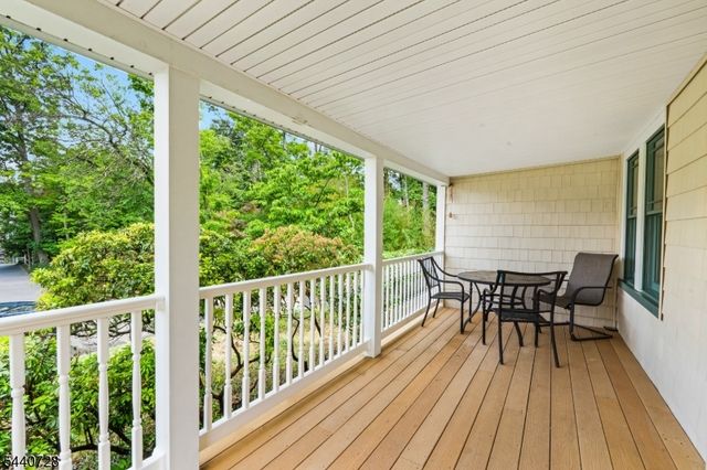 34 Orchard Sq, Caldwell Boro Twp., NJ 07006
