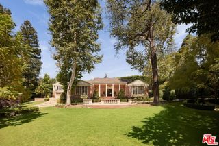 1001 N Crescent Drive, Beverly Hills, CA 90210
