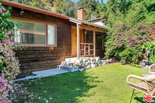 9859 Easton Drive, Beverly Hills, CA 90210