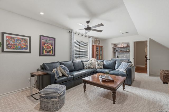 3002 Elm Gate St, San Antonio, TX 78230