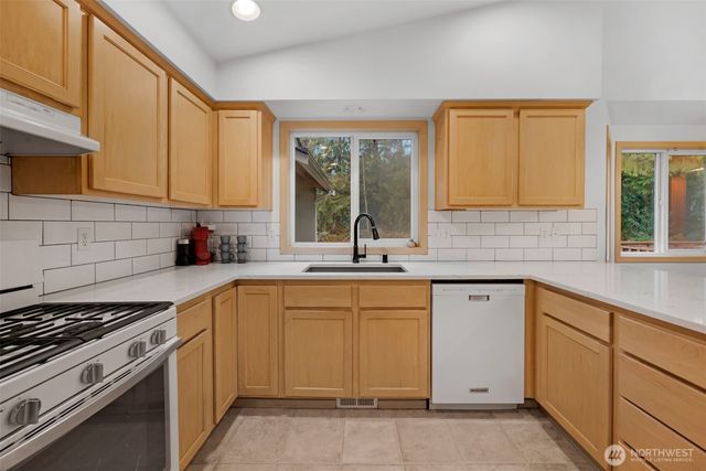 8428 178th Place NE, Arlington, WA 98223