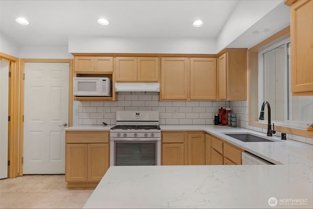 8428 178th Place NE, Arlington, WA 98223