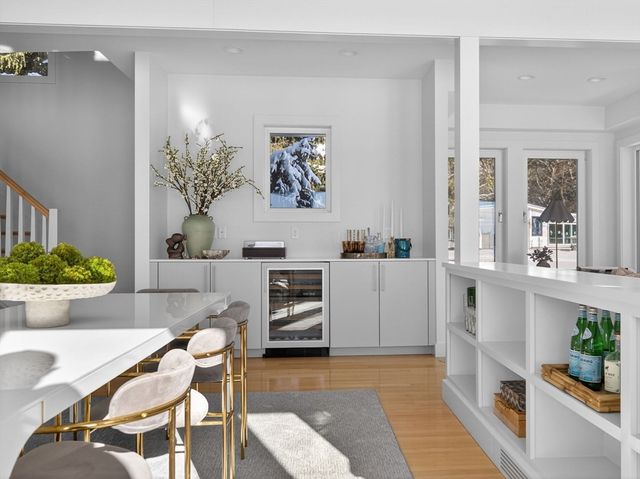 49 Powisset St, Dover, MA 02030