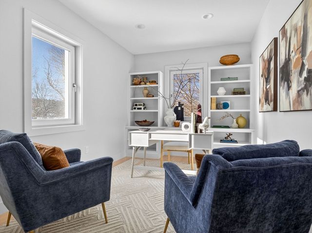 49 Powisset St, Dover, MA 02030