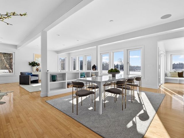 49 Powisset St, Dover, MA 02030