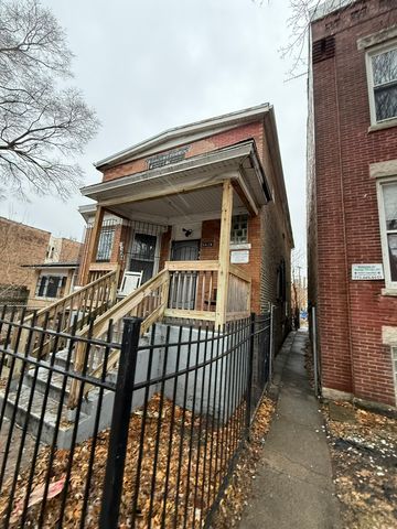 6624 S Marquette Road, Chicago, IL 60637