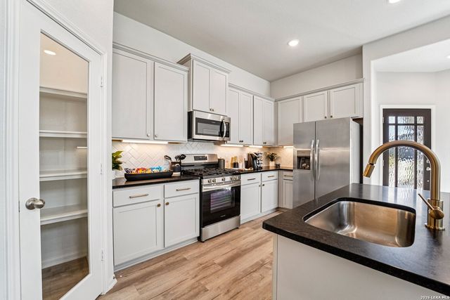 2346 Pink Pearl Drive, San Antonio, TX 78224