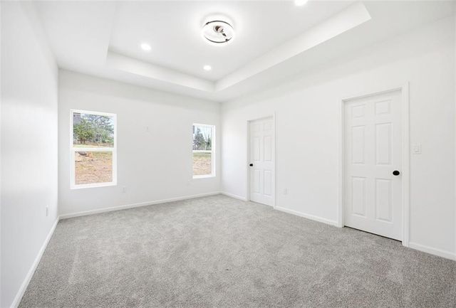 4911 Hocker Drive, Kansas City, MO 64136