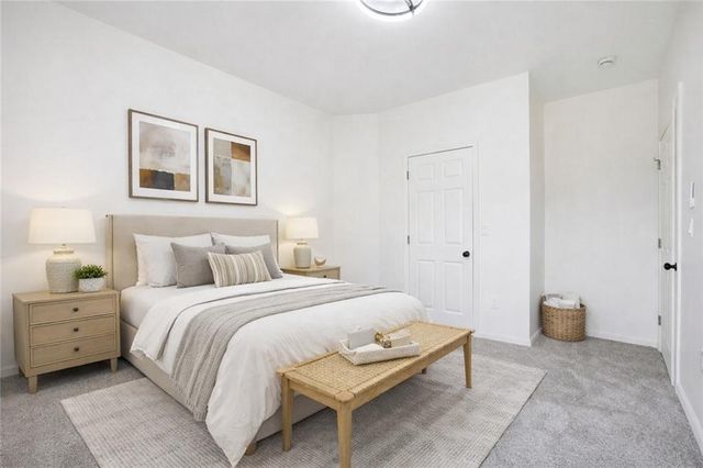 4911 Hocker Drive, Kansas City, MO 64136