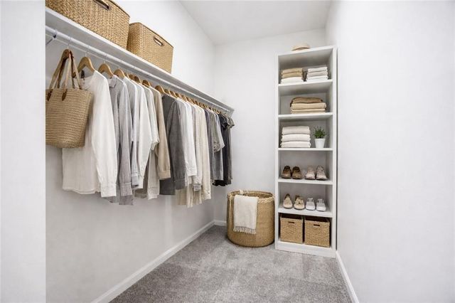 4911 Hocker Drive, Kansas City, MO 64136