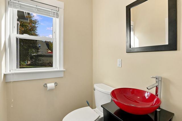 3 Cutting Avenue, Worcester, MA 01606