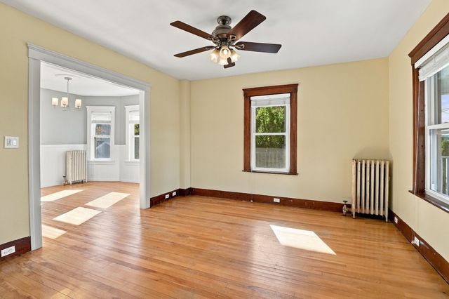 3 Cutting Avenue, Worcester, MA 01606