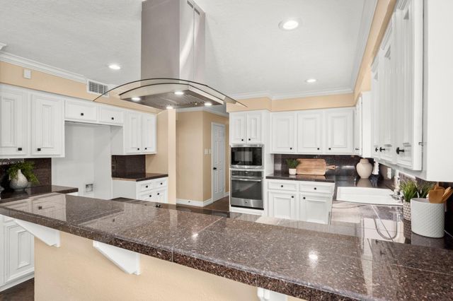 5906 Echo Lake Lane, Houston, TX 77069