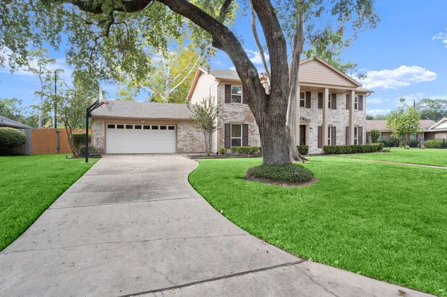 5906 Echo Lake Lane, Houston, TX 77069