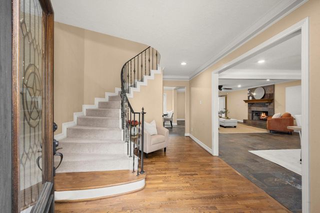 5906 Echo Lake Lane, Houston, TX 77069