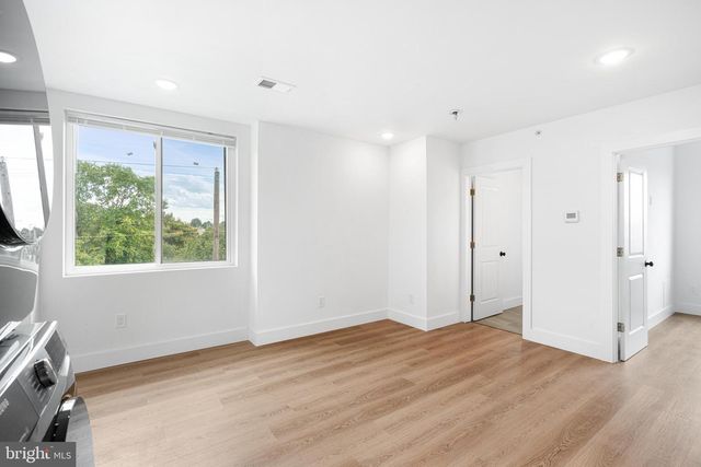 929 N 40TH ST #E, Philadelphia, PA 19104