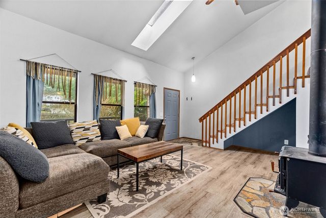 1210 Bay Loop SW, Tumwater, WA 98512